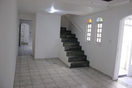 Casa à venda com 163m², 3 quartos e 2 vagasSala