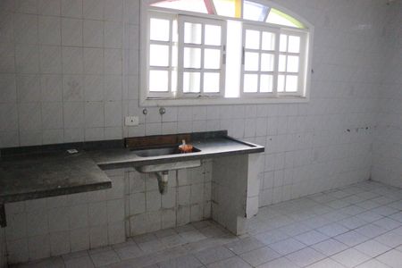 Casa à venda com 163m², 3 quartos e 2 vagasCozinha