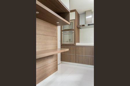 Apartamento à venda com 130m², 3 quartos e 2 vagasCozinha