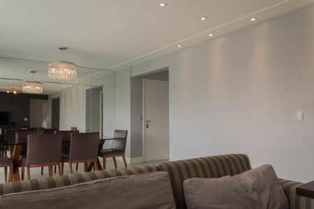 Apartamento à venda com 130m², 3 quartos e 2 vagasSala