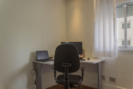 Apartamento à venda com 130m², 3 quartos e 2 vagasSuíte 2