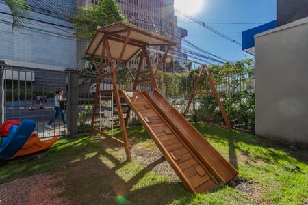 Apartamento à venda com 56m², 2 quartos e 1 vaga Apartamento à venda com 56m², 2 quartos e 1 vagaÁrea comum - Playground