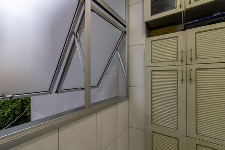 Apartamento à venda com 58m², 2 quartos e 1 vagaArea de Serviço 