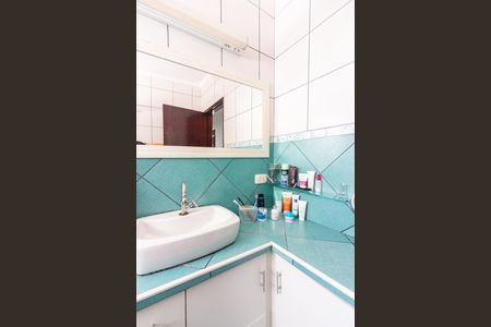 Casa à venda com 235m², 3 quartos e 2 vagas Casa à venda com 235m², 3 quartos e 2 vagasBanheiro da Suíte