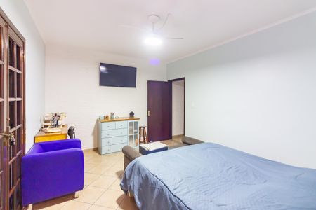 Casa à venda com 235m², 3 quartos e 2 vagas Casa à venda com 235m², 3 quartos e 2 vagasSuíte