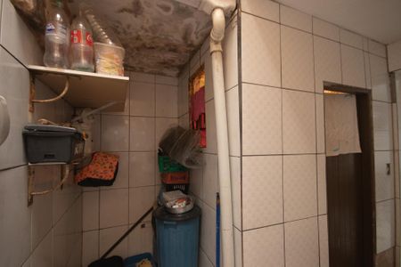 Casa à venda com 68m², 2 quartos e 1 vaga Casa à venda com 68m², 2 quartos e 1 vagaÁrea de Serviço