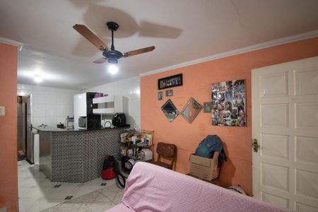 Casa à venda com 68m², 2 quartos e 1 vaga Casa à venda com 68m², 2 quartos e 1 vagaSala