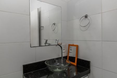 Apartamento à venda com 50m², 2 quartos e sem vaga Apartamento à venda com 50m², 2 quartos e sem vagaBanheiro Social