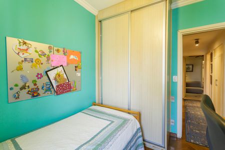 Apartamento à venda com 184m², 4 quartos e 3 vagasQuarto 1