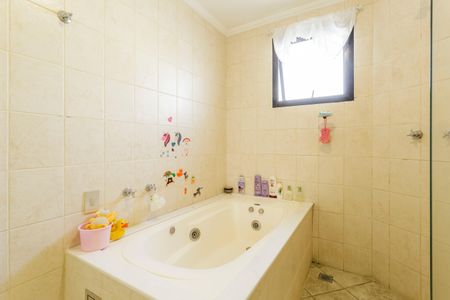 Apartamento à venda com 184m², 4 quartos e 3 vagasBanheiro Suíte 1