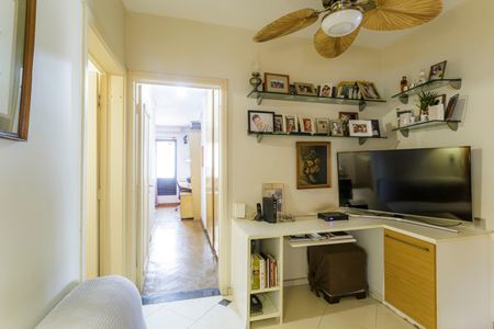 Apartamento à venda com 184m², 4 quartos e 3 vagasEscritório