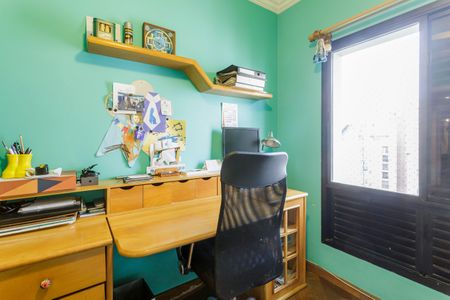 Apartamento à venda com 184m², 4 quartos e 3 vagasQuarto 1