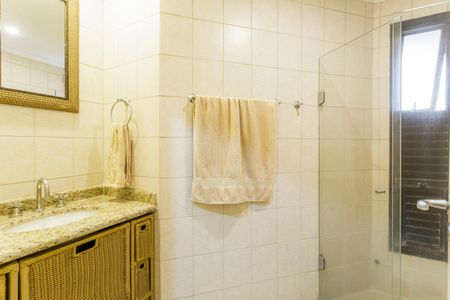 Apartamento à venda com 184m², 4 quartos e 3 vagasBanheiro Suíte 3