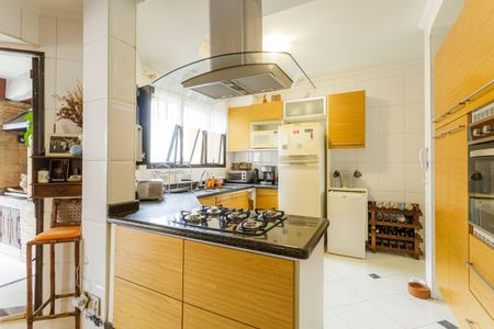 Apartamento à venda com 184m², 4 quartos e 3 vagasCozinha