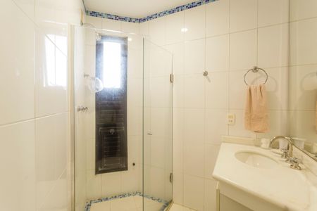 Apartamento à venda com 184m², 4 quartos e 3 vagasBanheiro Suíte 2