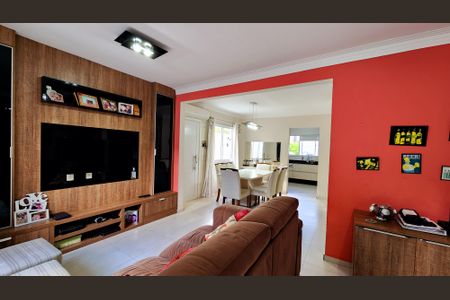 Casa de condomínio à venda com 128m², 3 quartos e 2 vagasSala