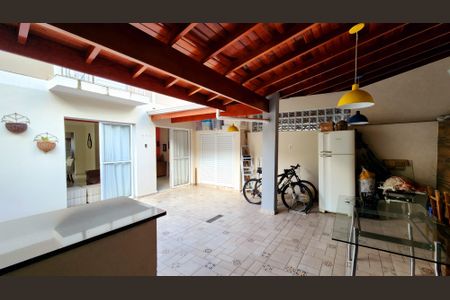 Casa de condomínio à venda com 128m², 3 quartos e 2 vagasÁrea Gourmet