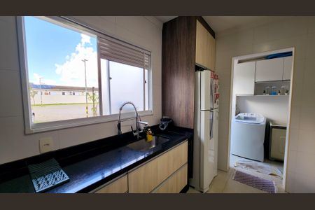 Casa de condomínio à venda com 128m², 3 quartos e 2 vagasCozinha