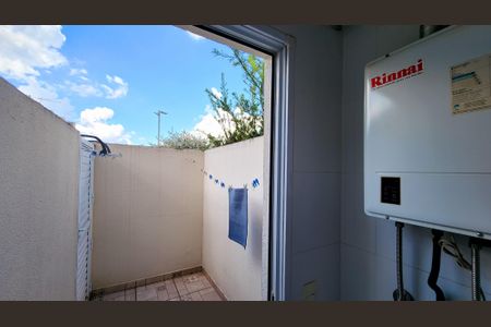 Casa de condomínio à venda com 128m², 3 quartos e 2 vagasÁrea de Serviço