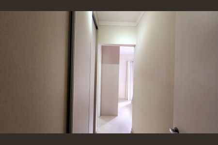 Casa de condomínio à venda com 128m², 3 quartos e 2 vagasCorredor