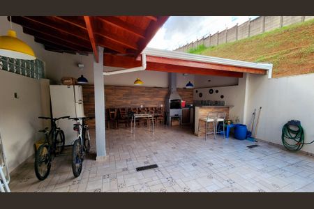 Casa de condomínio à venda com 128m², 3 quartos e 2 vagasÁrea Gourmet