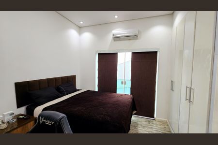 Casa à venda com 350m², 4 quartos e 4 vagasSuíte 2