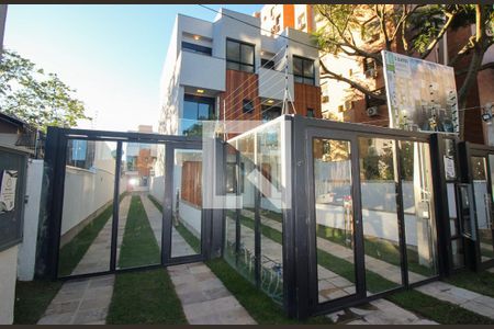 Casa de condomínio à venda com 167m², 3 quartos e 2 vagasFachada