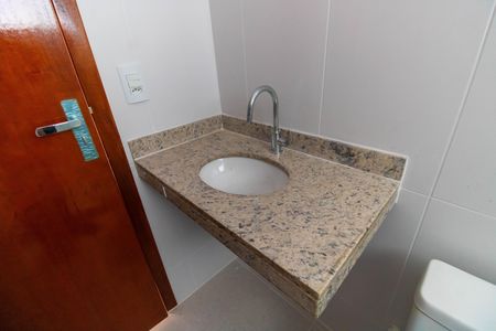 Casa à venda com 112m², 3 quartos e 4 vagasBanheiro da Suíte