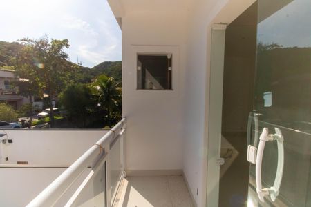 Casa à venda com 112m², 3 quartos e 4 vagasVaranda da Suíte 