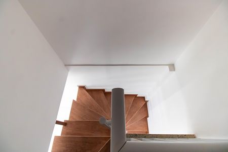 Casa à venda com 112m², 3 quartos e 4 vagasEscada 