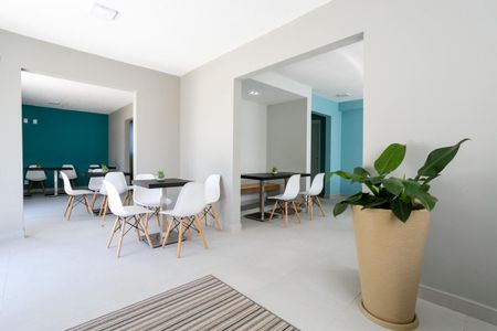 Apartamento para alugar com 38m², 2 quartos e sem vagaÁrea comum - Salão de festas