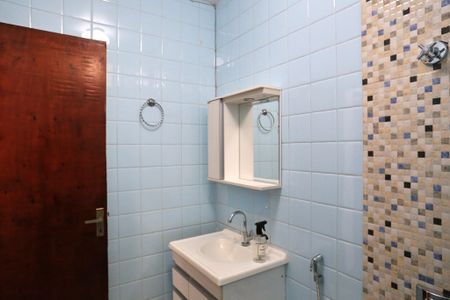 Apartamento à venda com 71m², 2 quartos e sem vaga Apartamento à venda com 71m², 2 quartos e sem vagaBanheiro