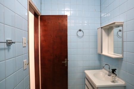Apartamento à venda com 71m², 2 quartos e sem vaga Apartamento à venda com 71m², 2 quartos e sem vagaBanheiro