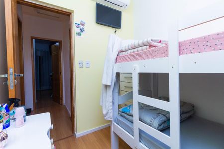 Casa à venda com 140m², 3 quartos e 4 vagasQuarto 2