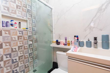 Casa à venda com 140m², 3 quartos e 4 vagasBanheiro Suíte 