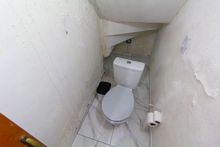 Casa à venda com 140m², 3 quartos e 4 vagasLavabo 2