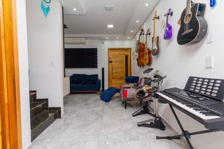 Casa à venda com 140m², 3 quartos e 4 vagasSala