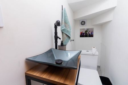 Casa à venda com 140m², 3 quartos e 4 vagasLavabo 1