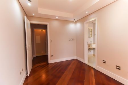 Apartamento à venda com 190m², 4 quartos e 3 vagasSuíte 3
