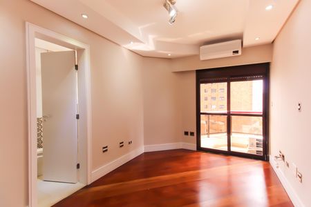 Apartamento à venda com 190m², 4 quartos e 3 vagasSuíte 3