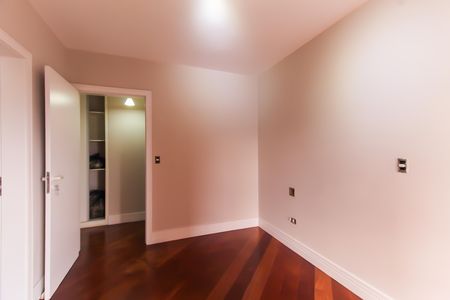 Apartamento à venda com 190m², 4 quartos e 3 vagasSuíte 2