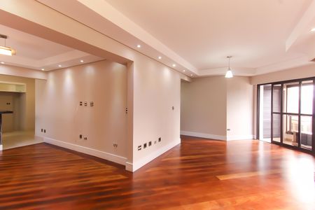 Apartamento à venda com 190m², 4 quartos e 3 vagasSala