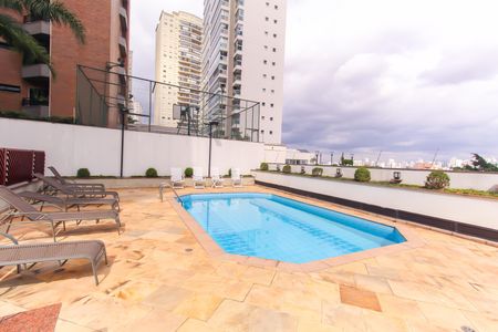 Apartamento à venda com 190m², 4 quartos e 3 vagasÁrea comum - Piscina