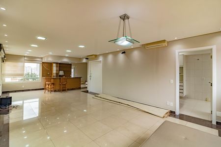 Apartamento para alugar com 193m², 3 quartos e 3 vagas Apartamento para alugar com 193m², 3 quartos e 3 vagasSala
