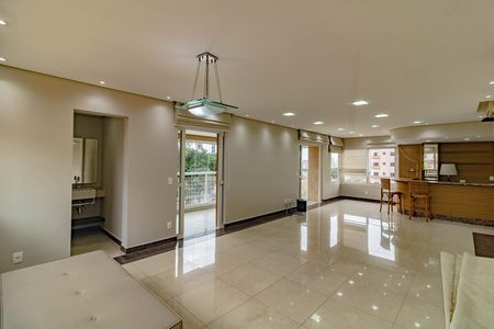 Apartamento para alugar com 193m², 3 quartos e 3 vagas Apartamento para alugar com 193m², 3 quartos e 3 vagasSala