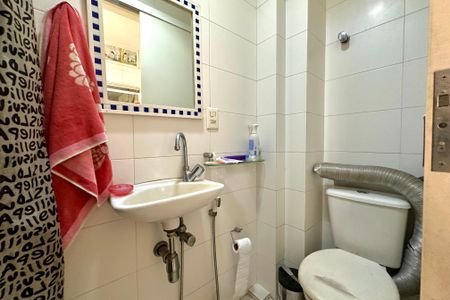 Apartamento à venda com 128m², 3 quartos e 1 vagaBanheiro de Serviço