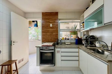 Apartamento à venda com 128m², 3 quartos e 1 vagaCozinha