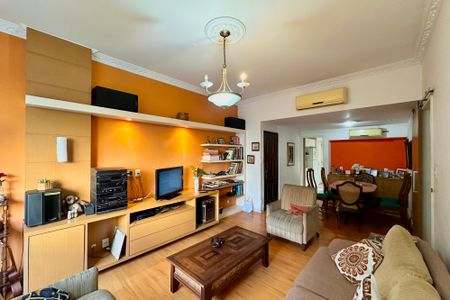 Apartamento à venda com 128m², 3 quartos e 1 vagaSala