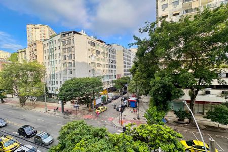 Apartamento à venda com 128m², 3 quartos e 1 vagaVista