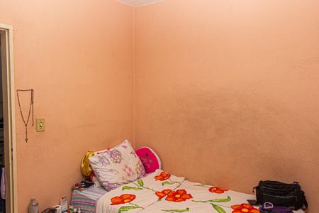 Casa à venda com 250m², 3 quartos e 2 vagas Casa à venda com 250m², 3 quartos e 2 vagasQuarto 2